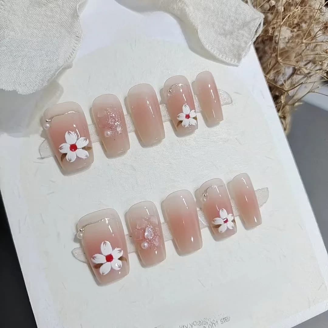 Floral Press-On Nails Short Coffin Shape Blush Pink Magnolia Design