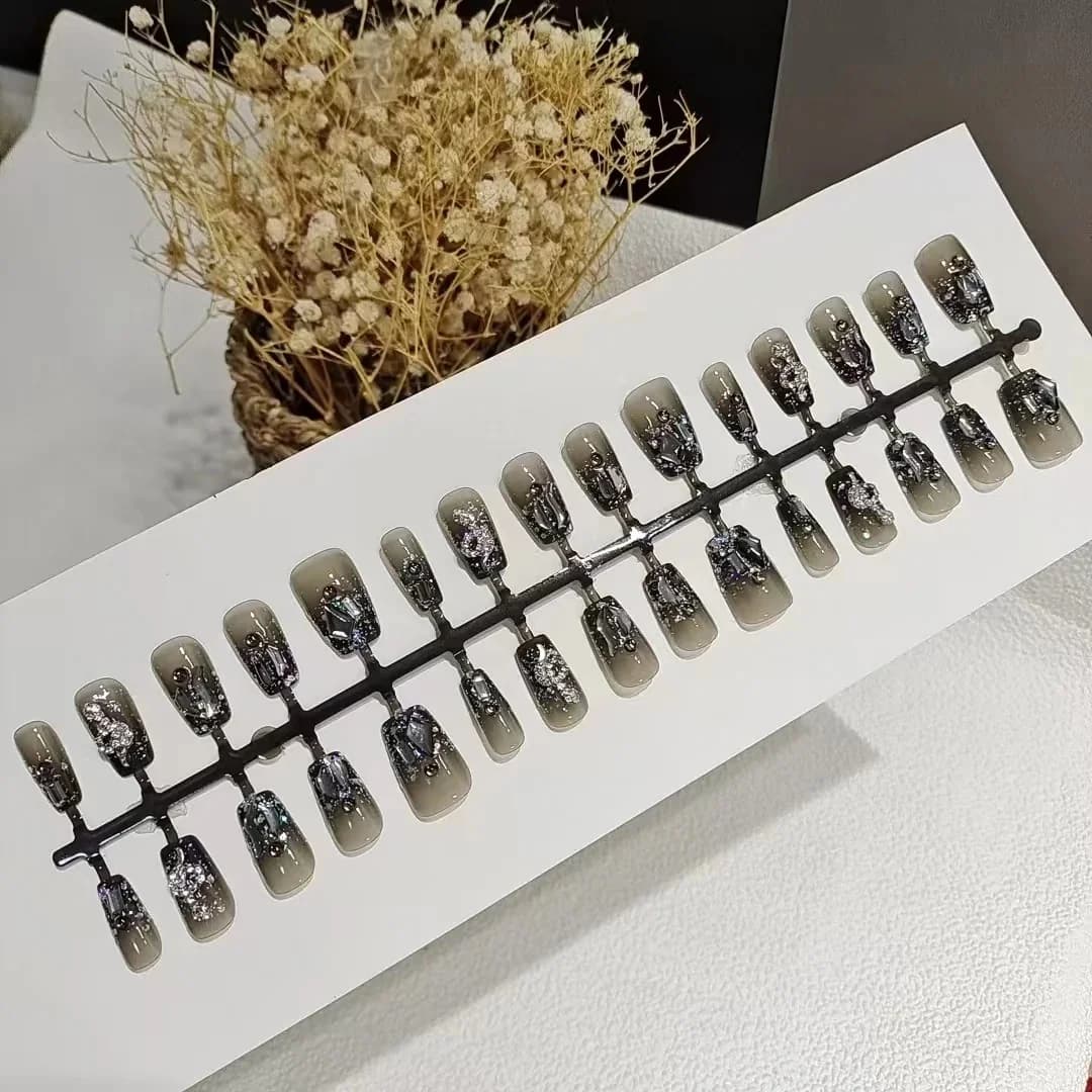 Black Snake Press-On Nails Short Coffin Shape Glitter Design 30 Pieces