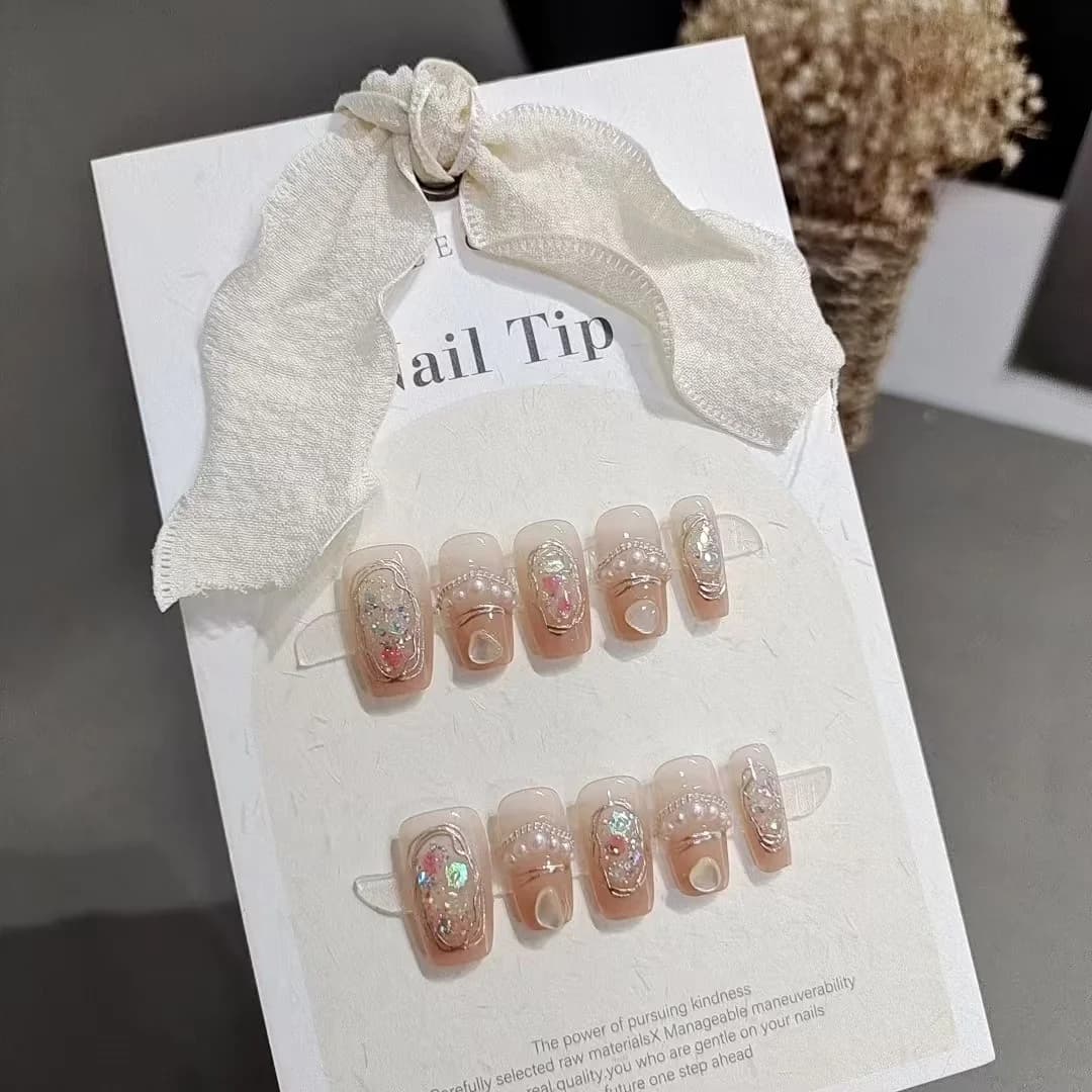 Press-On Nails Short Coffin Aurora Shell Pearl Design 10 Pieces