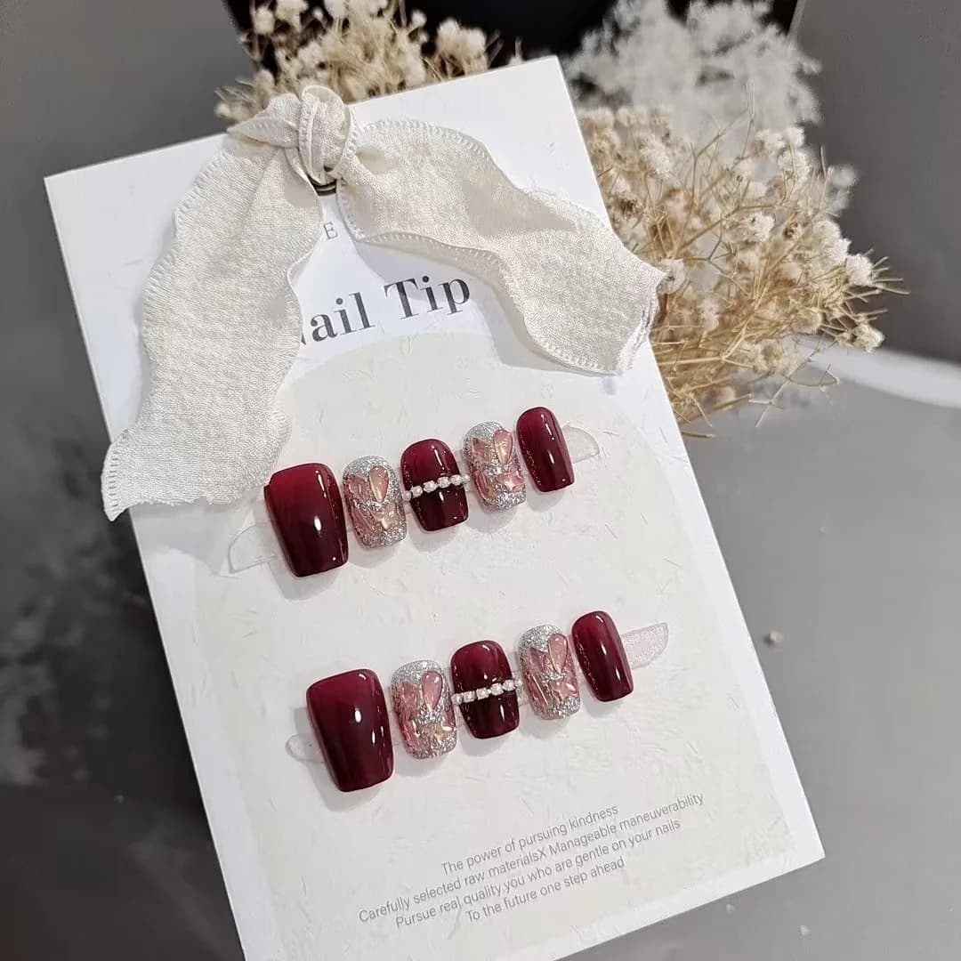 Red Starry Sky Press-On Nails with Chain Rhinestones Short Coffin Shape