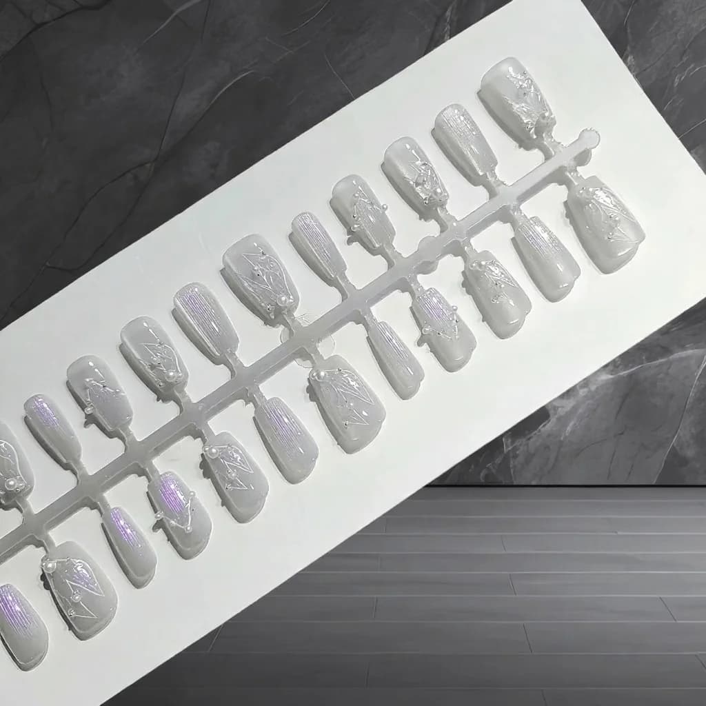 Silver White Mermaid Cat Eye Press On Nails with Pearls
