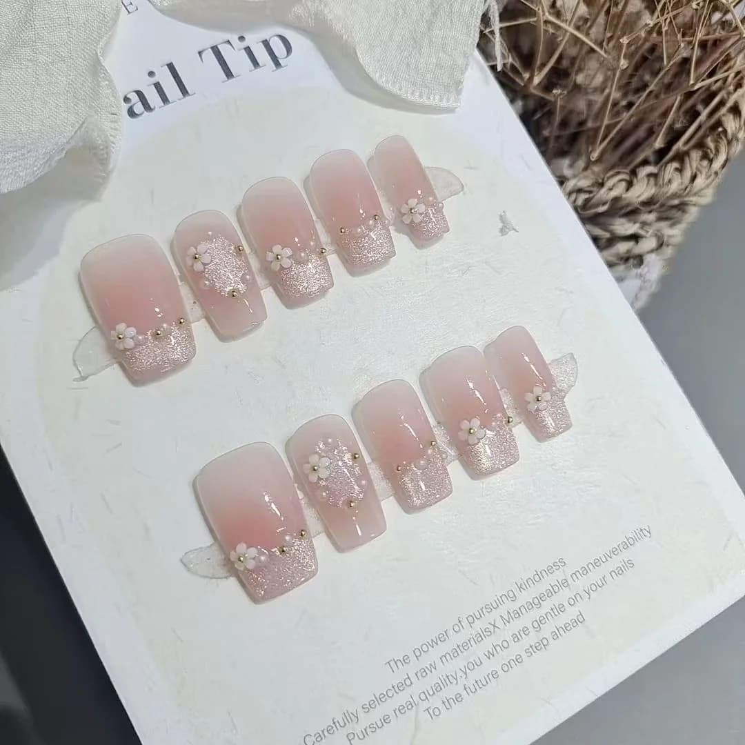 Press-On Nails Short Coffin Floral Rhinestone Design 10 Pieces