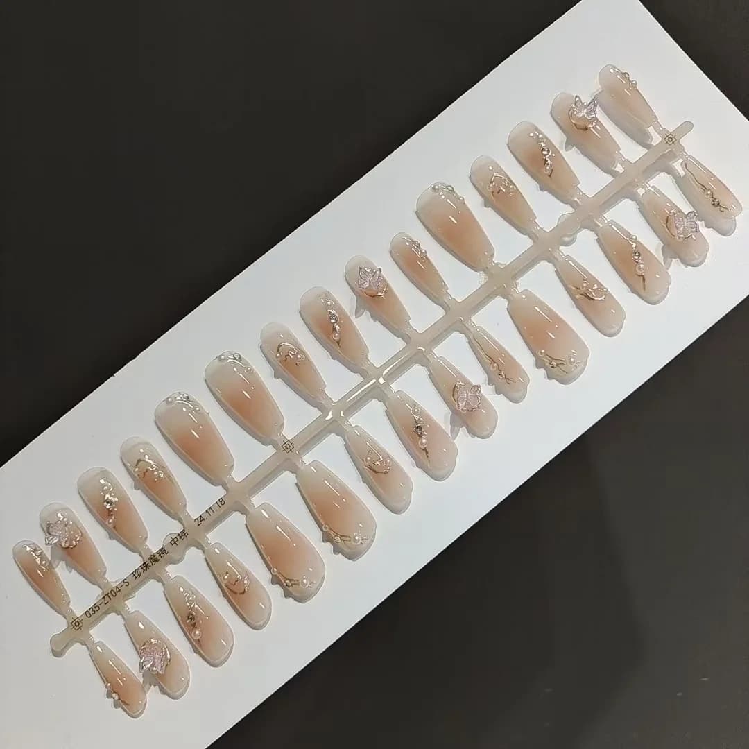 3D Butterfly Press-On Nails, 30 Pieces, Reusable False Nail Tips