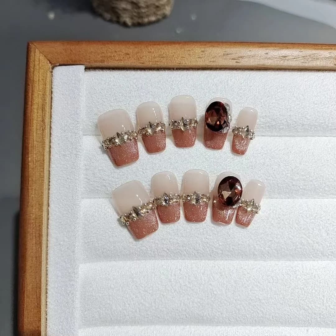 Press-On Nails French Tip with Rhinestones Cat Eye Design