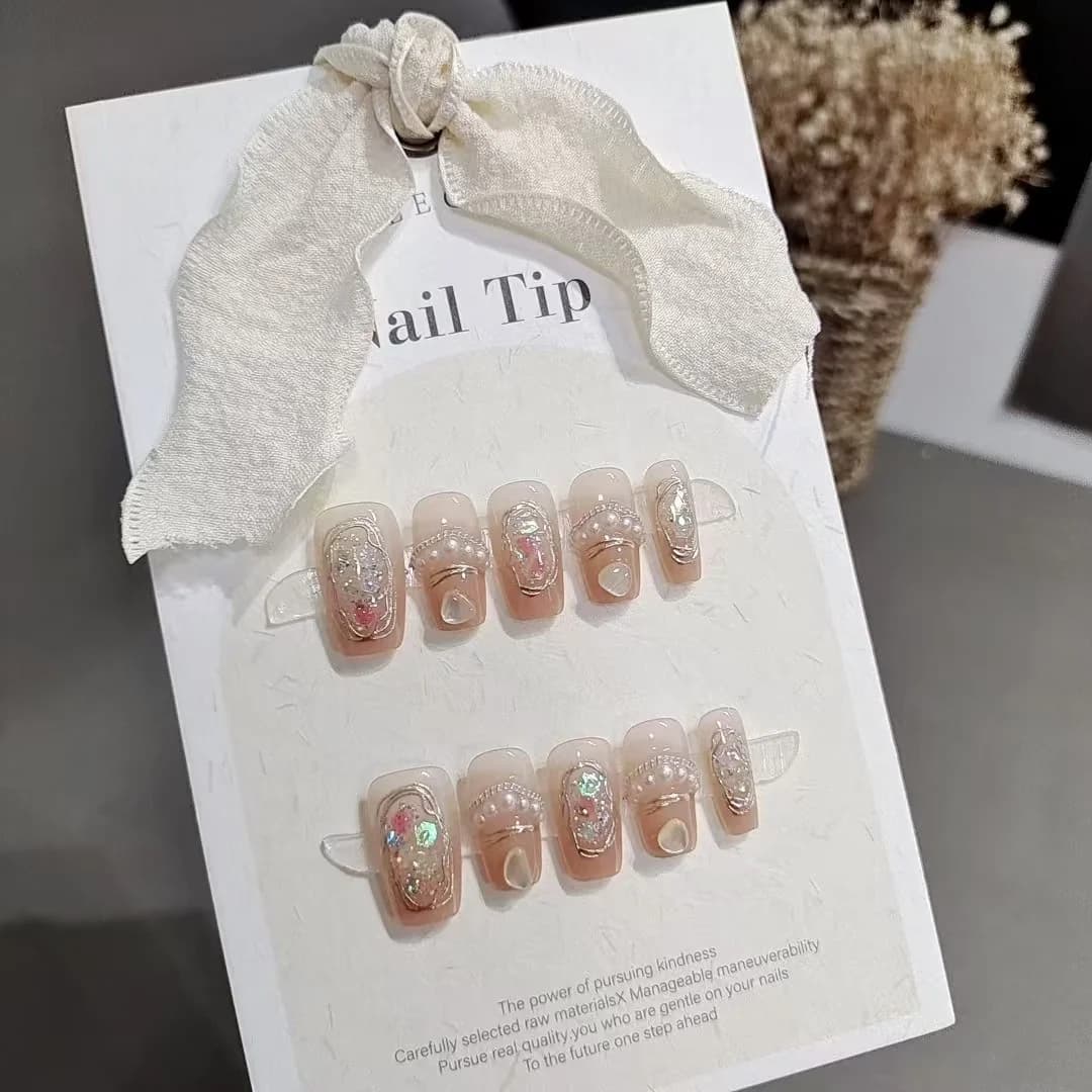 Press-On Nails Short Coffin Aurora Shell Pearl Design 10 Pieces
