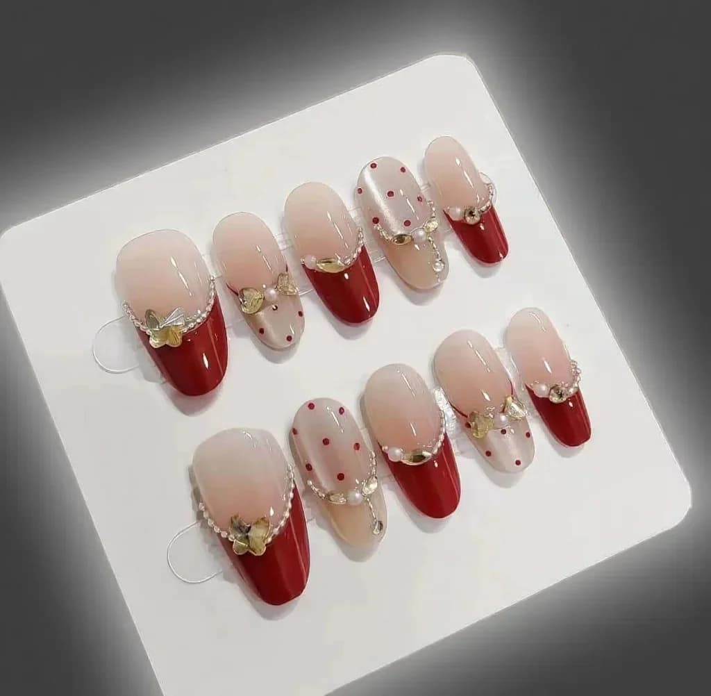 Red Cat Eye Press On Nails with Rhinestones Medium Oval