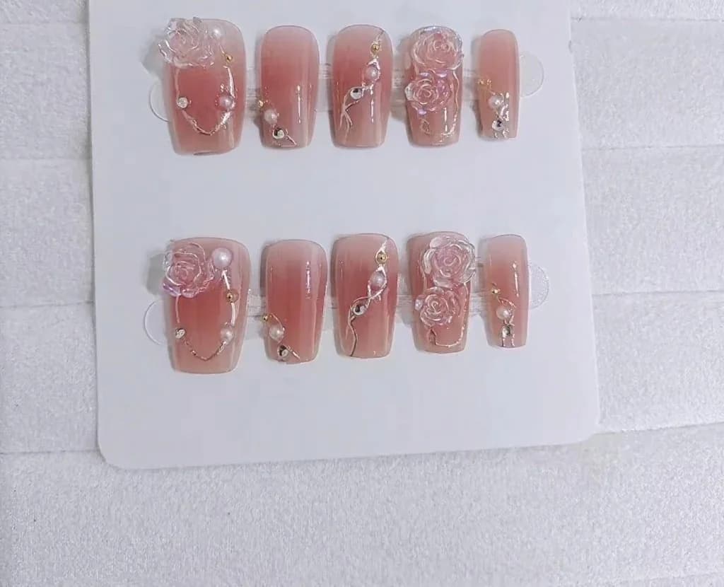 Gold Camellia Press On Nails Floral Design Sweet Style Manicure Set