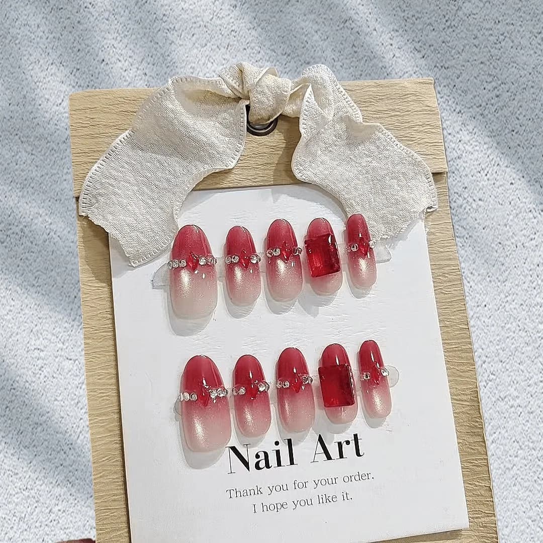 Red Rhinestone Cat Eye Press On Nails Medium Oval 30 Pieces