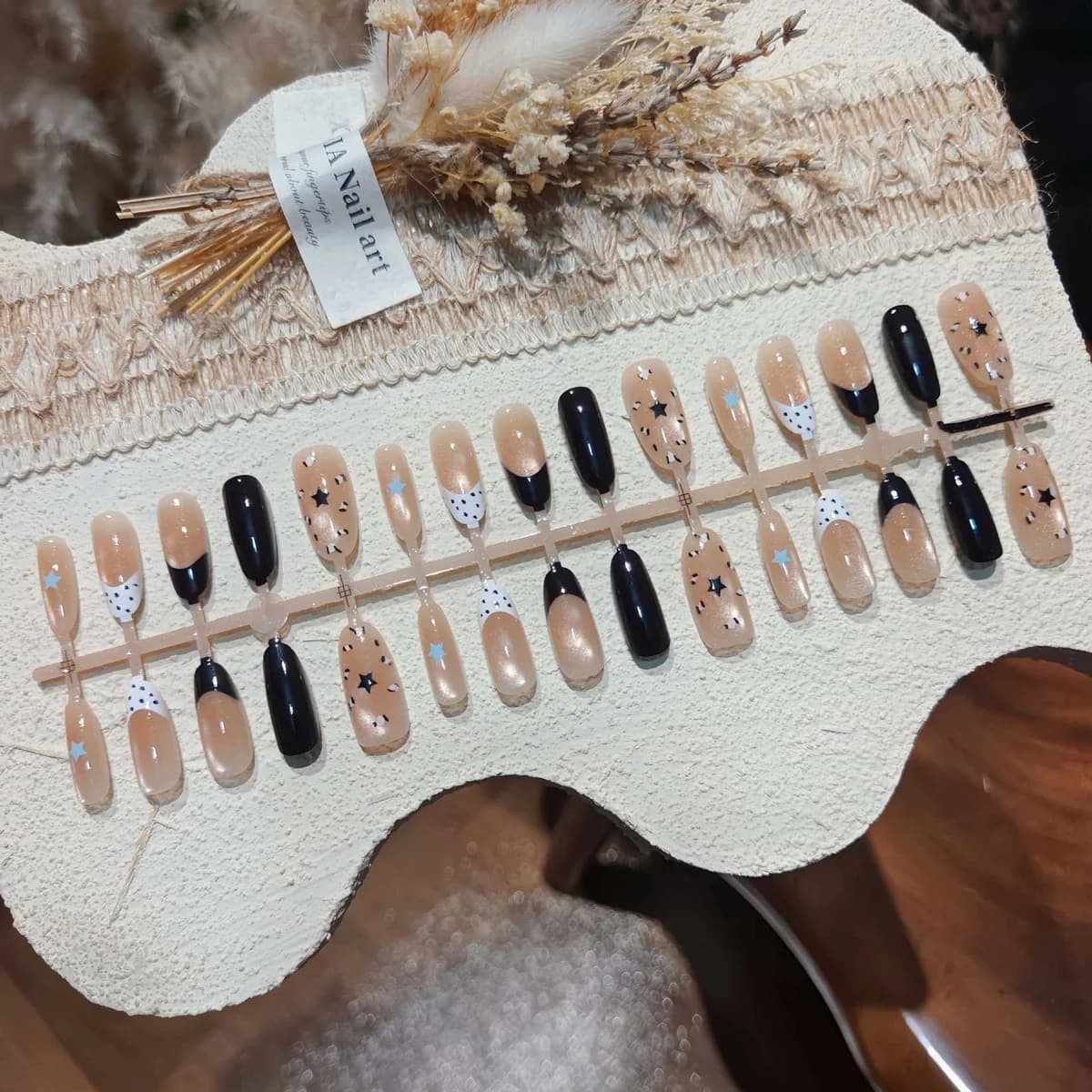 Silver Star Cat Eye Press On Nails Medium Oval Shape 30 Pieces