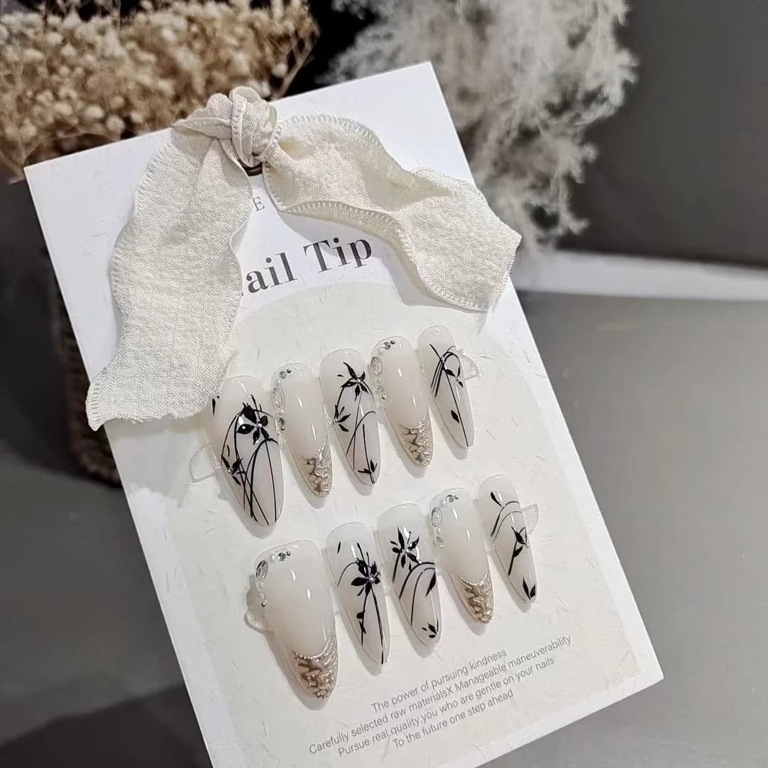 Bamboo Chrome Press-On Nails Long Almond Shape 10 Pieces