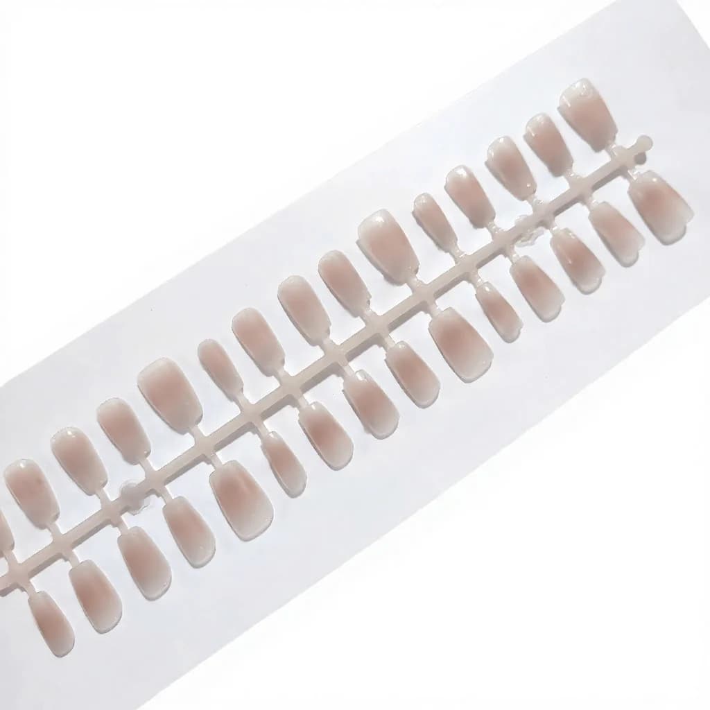 Butterfly Wing Press-On Nails Short Coffin Silver Glitter 30 Pieces