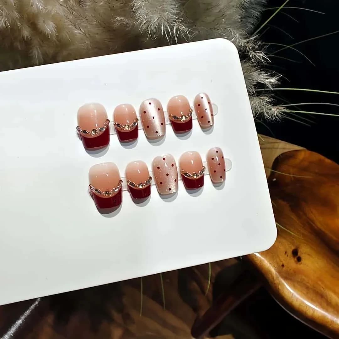 Red Brownie Cat Eye Press On Nails with Rhinestones
