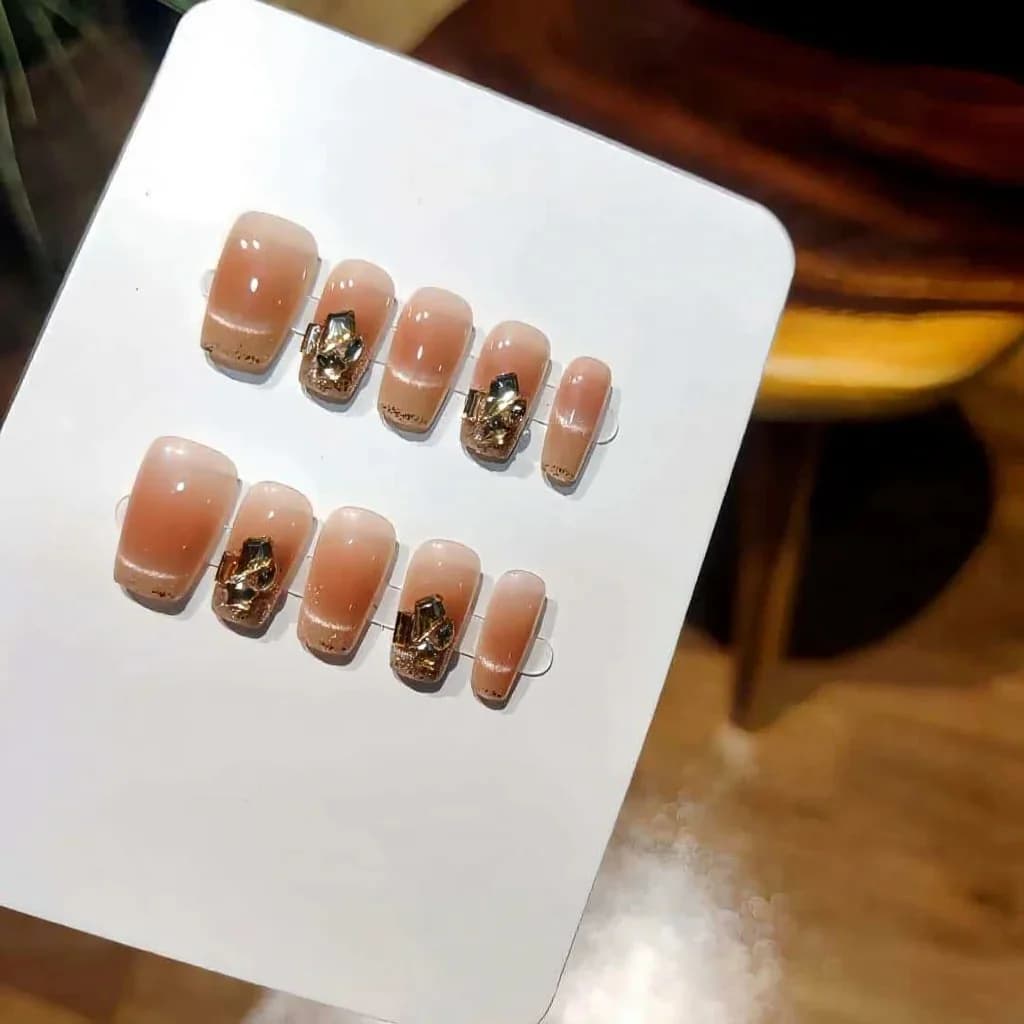 Press-On Nails Cat Eye Blush Rhinestone Short Coffin 30 Pieces