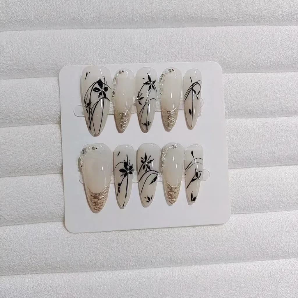 Bamboo Chrome Press-On Nails Long Almond Shape 10 Pieces