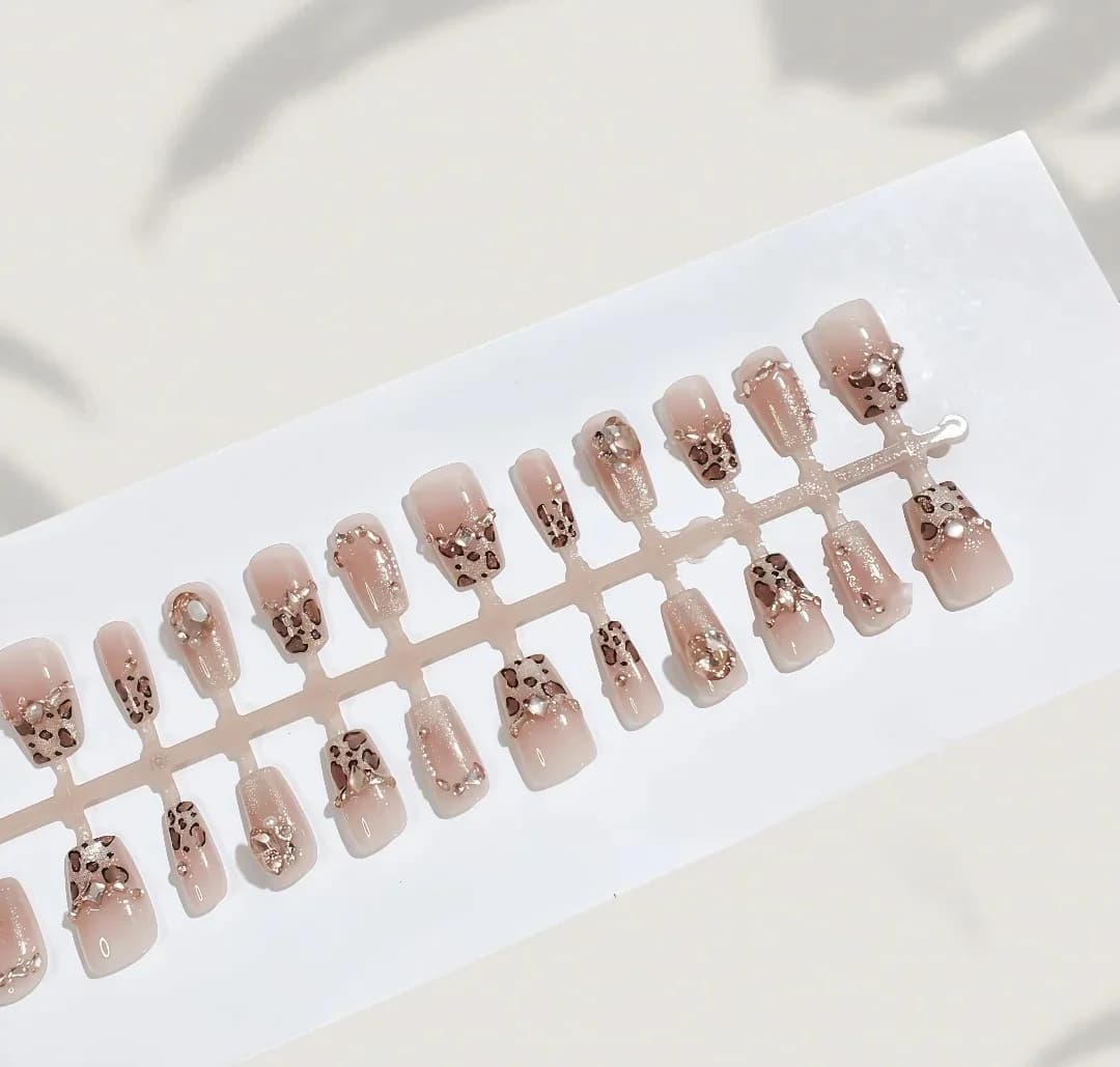 Leopard Print Press-On Nails with Rhinestones and Glitter
