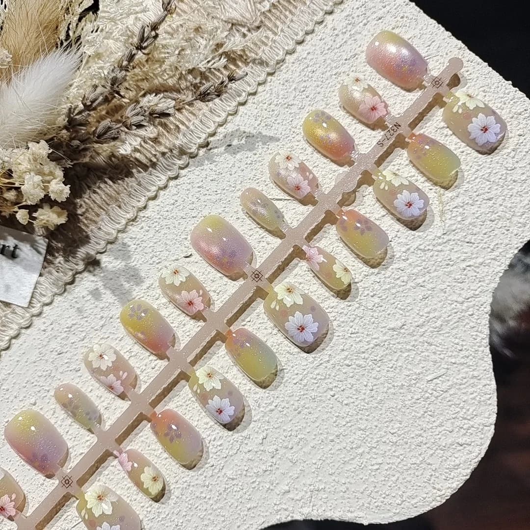 Floral Cat Eye Press On Nails Short Ballerina Shape