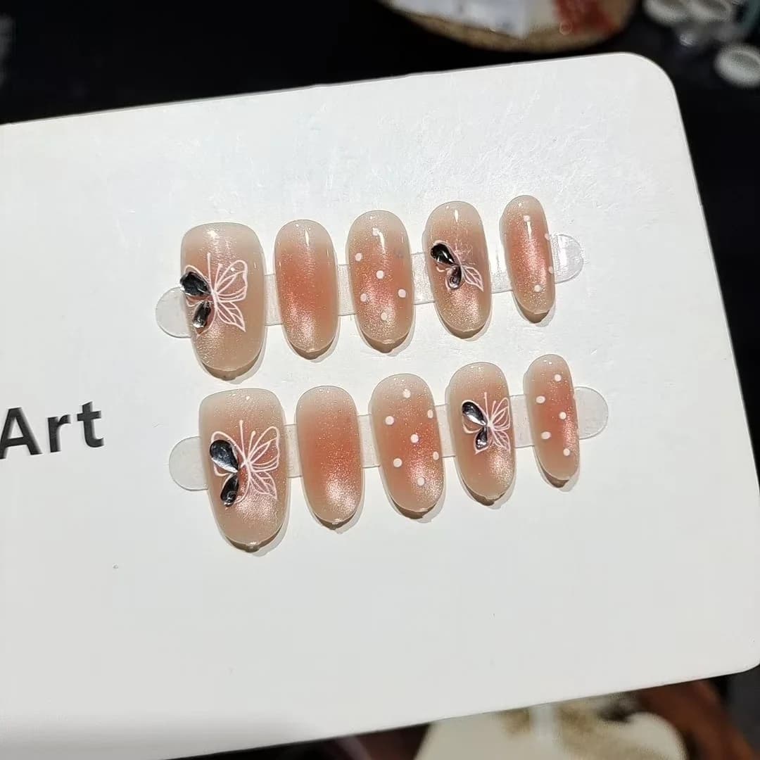 Cat Eye Press-On Nails with Glass Beads and Rhinestones