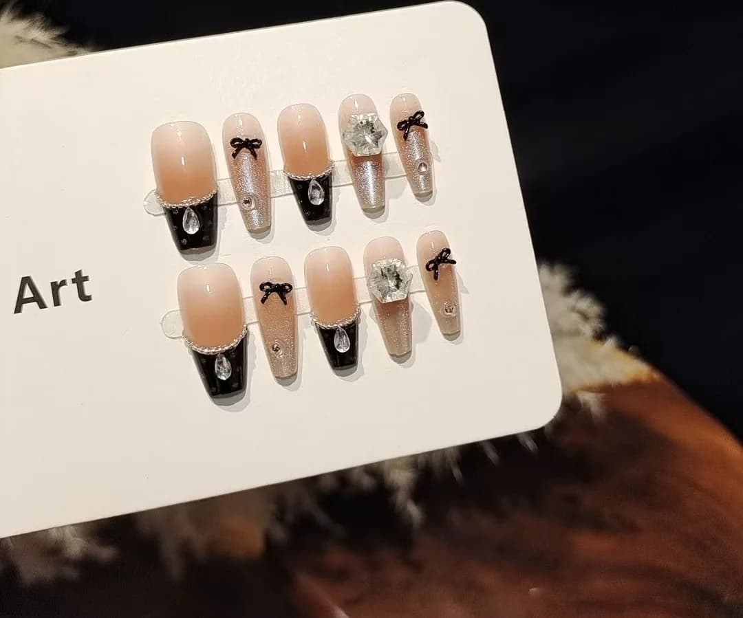 Peach Dark Chocolate Press-On Nails with Bow Cat Eye Glitter Design