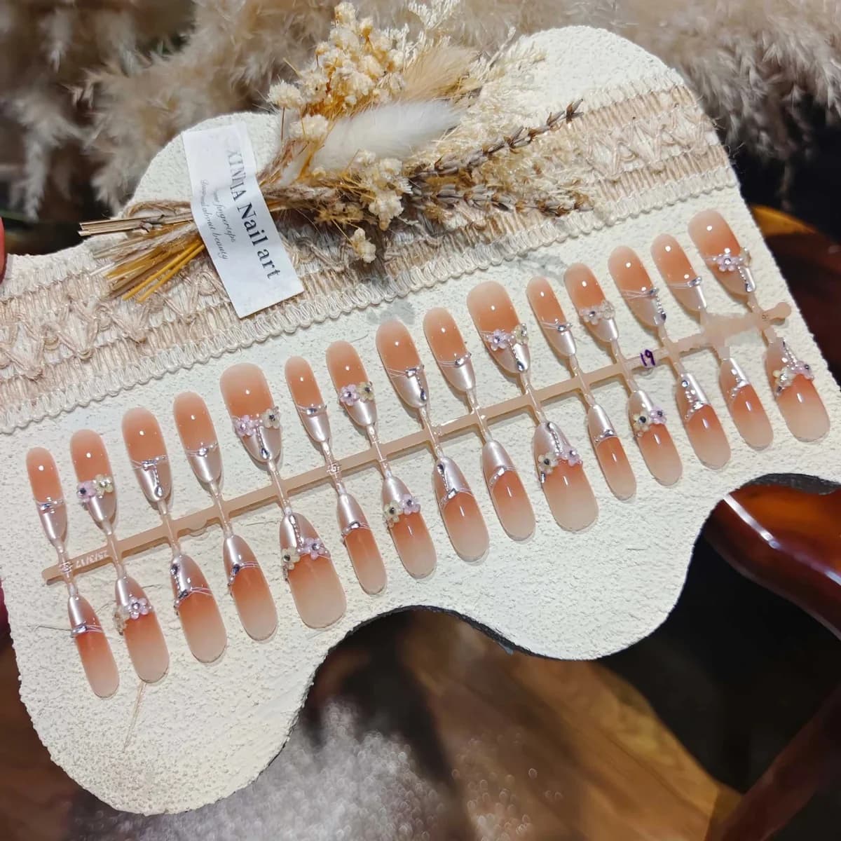 Floral Cat Eye Press-On Nails Long Stiletto Shape with Crystal Accents