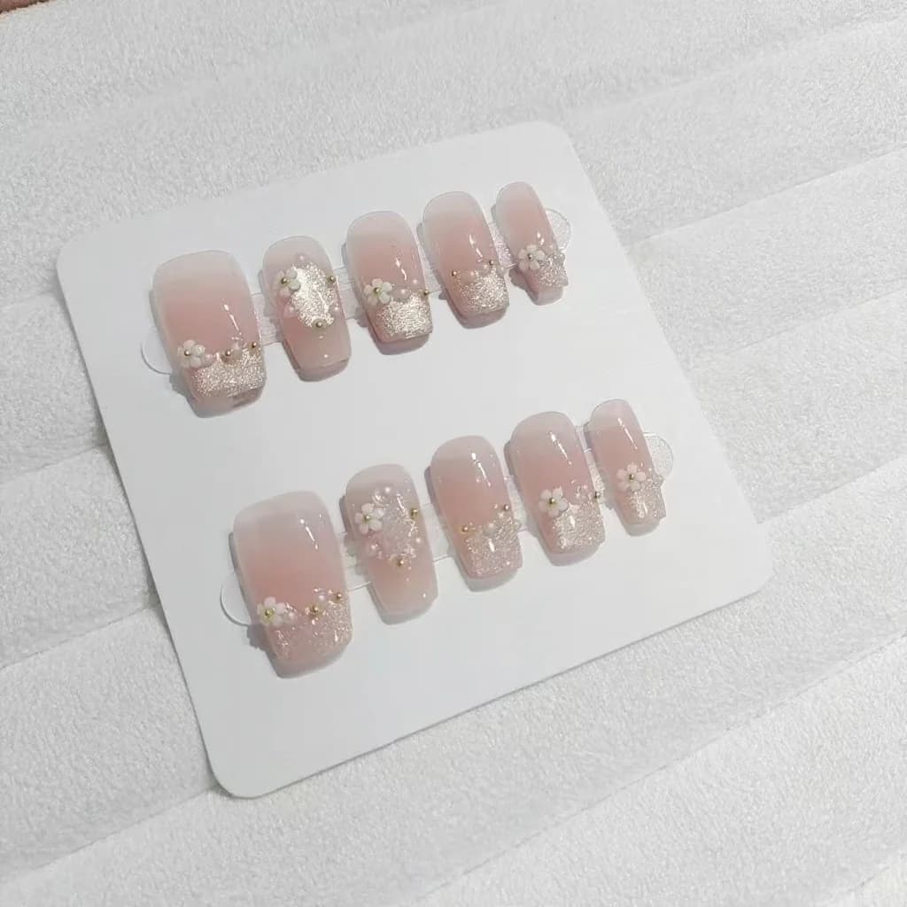 Press-On Nails Short Coffin Floral Rhinestone Design 10 Pieces