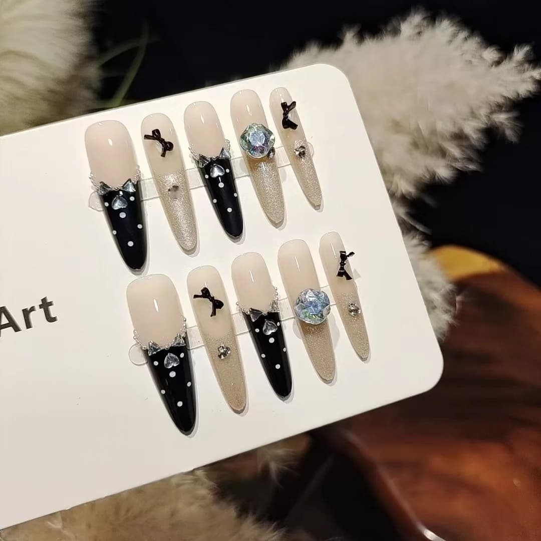 Black Butterfly Rhinestone Press-On Nails, Cat Eye Glitter Manicure