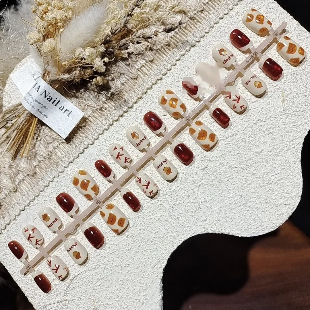 Chestnut Bear Cat Eye Press-On Nails Short Ballerina Shape Glitter