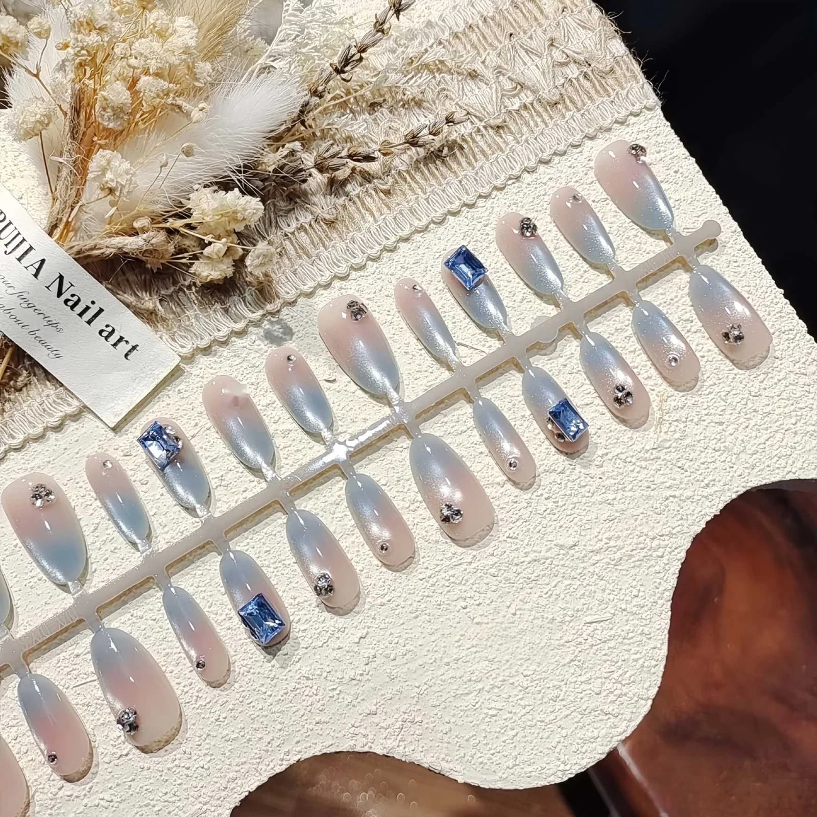 Ice Blue Cat Eye Press-On Nails with Glitter Gradient Medium Oval