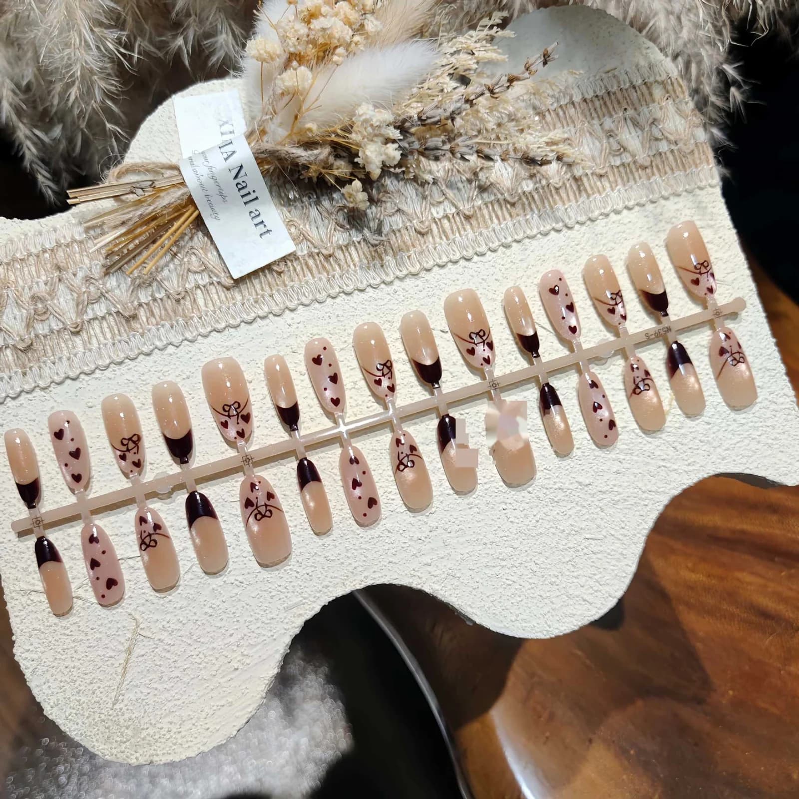 Caramel Butterfly Cat Eye Press On Nails Medium Oval Shape 30 Pcs