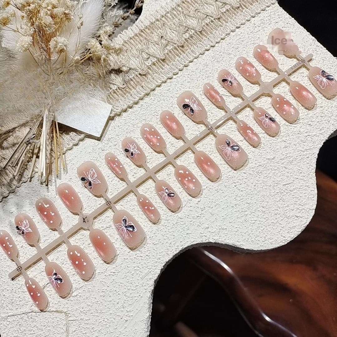 Cat Eye Press-On Nails with Glass Beads and Rhinestones