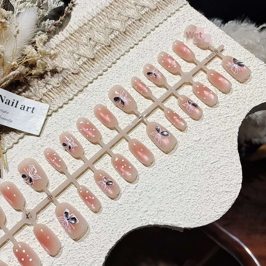 Cat Eye Press-On Nails with Glass Beads and Rhinestones