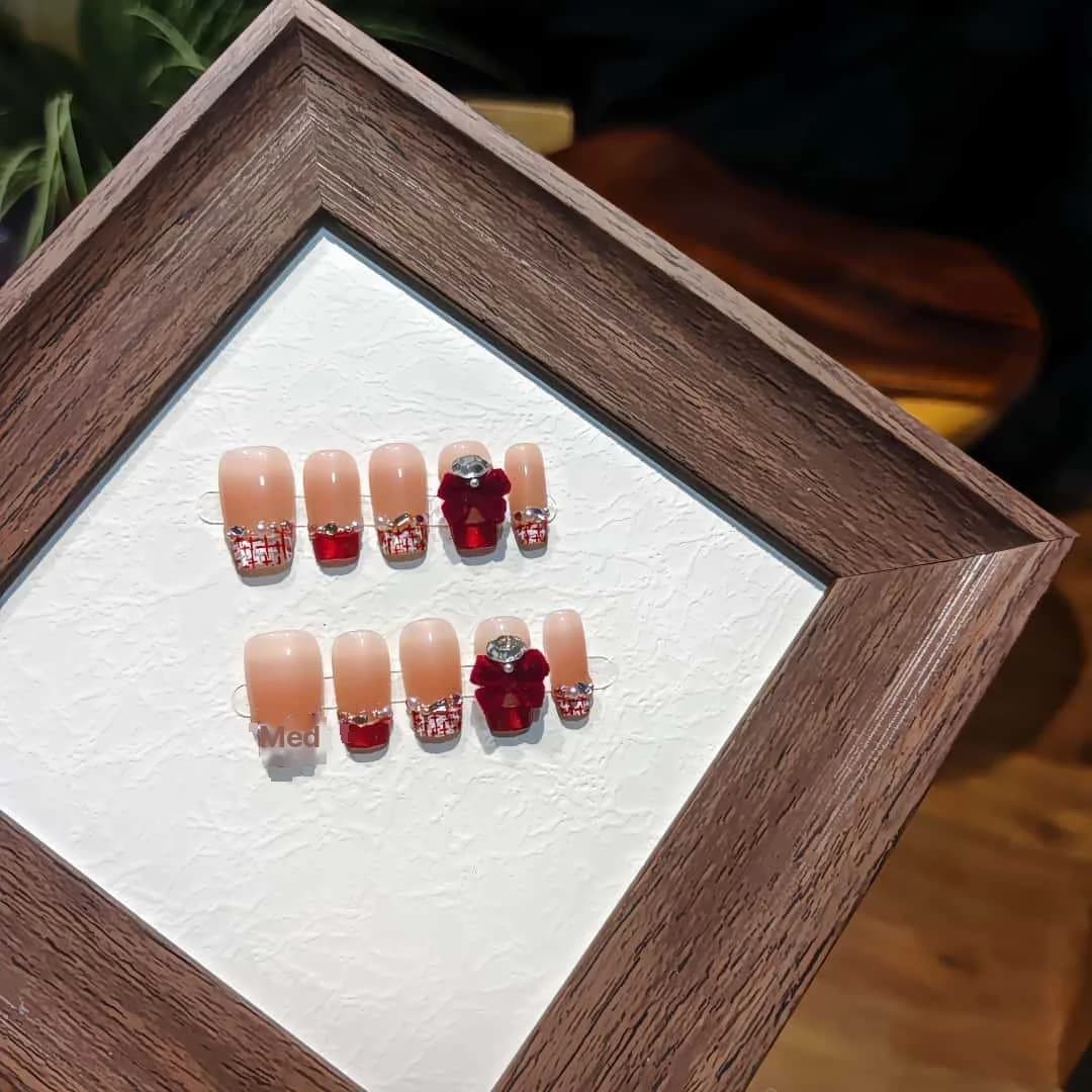 Press-On Nails Short Coffin Red Velvet Bowknot Design 30 Pieces