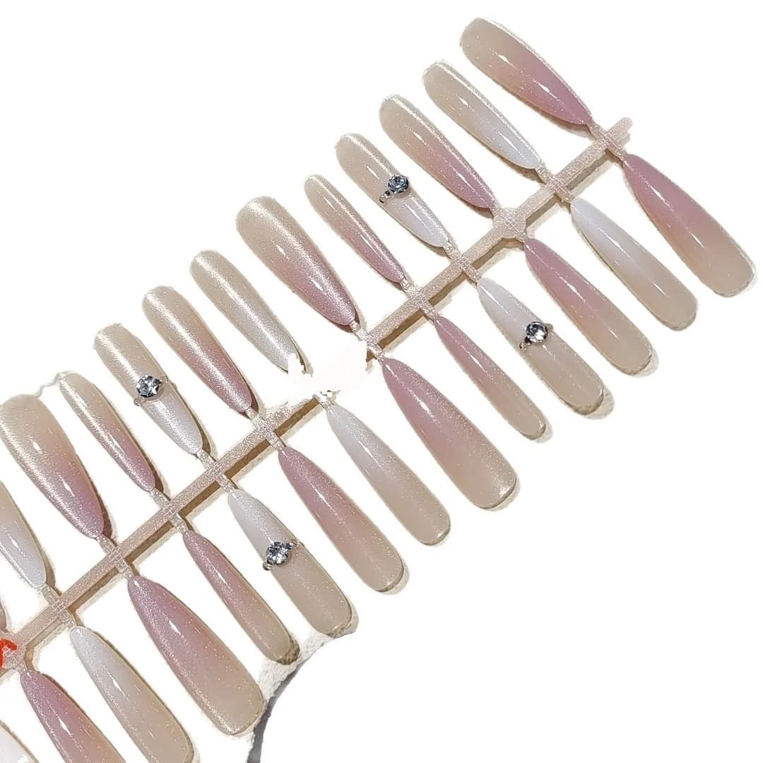 Stiletto Press-On Nails with Rhinestones, Cat Eye Glitter Design
