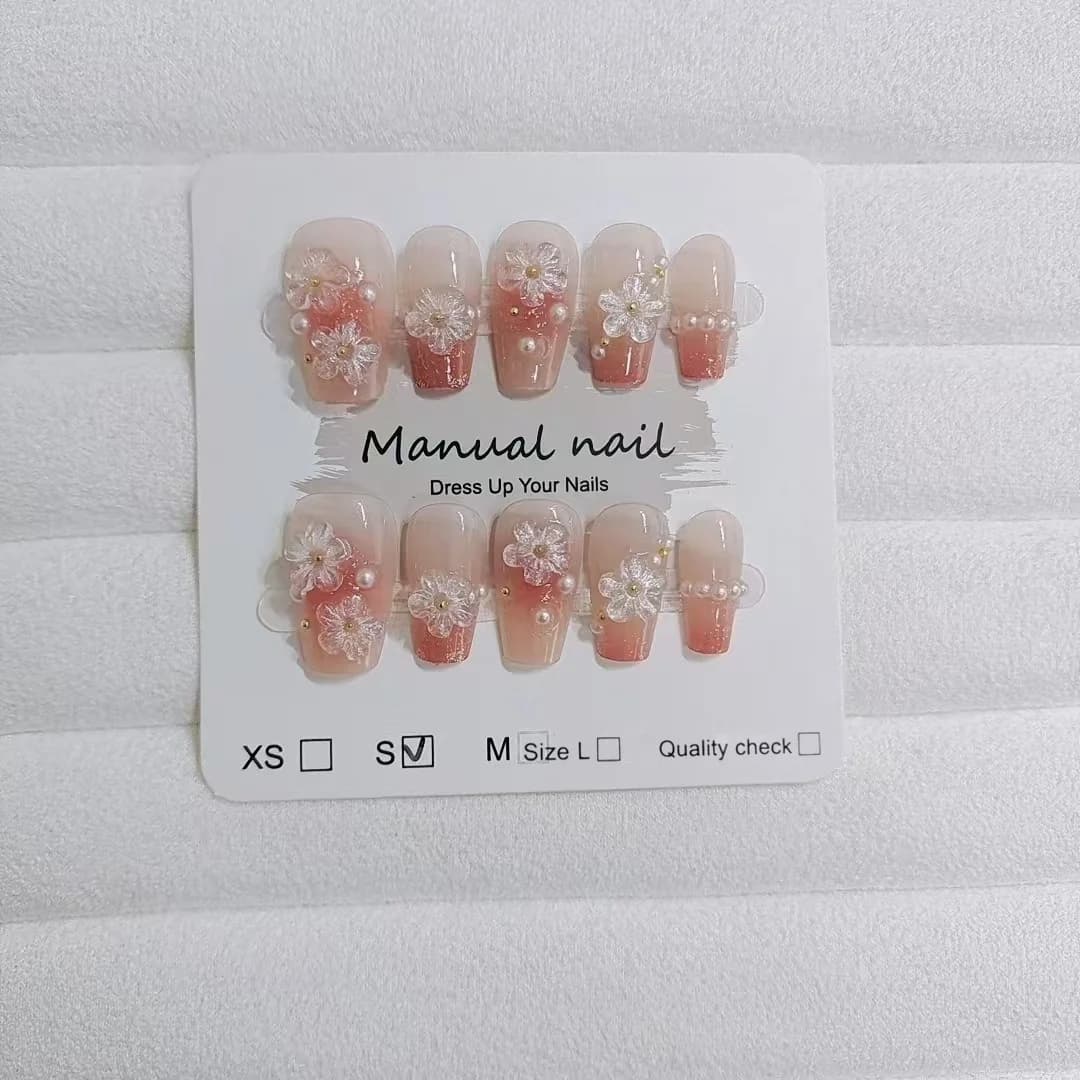 Floral Press-On Nails Short Coffin Shape Cute Blush Design 10 Pieces
