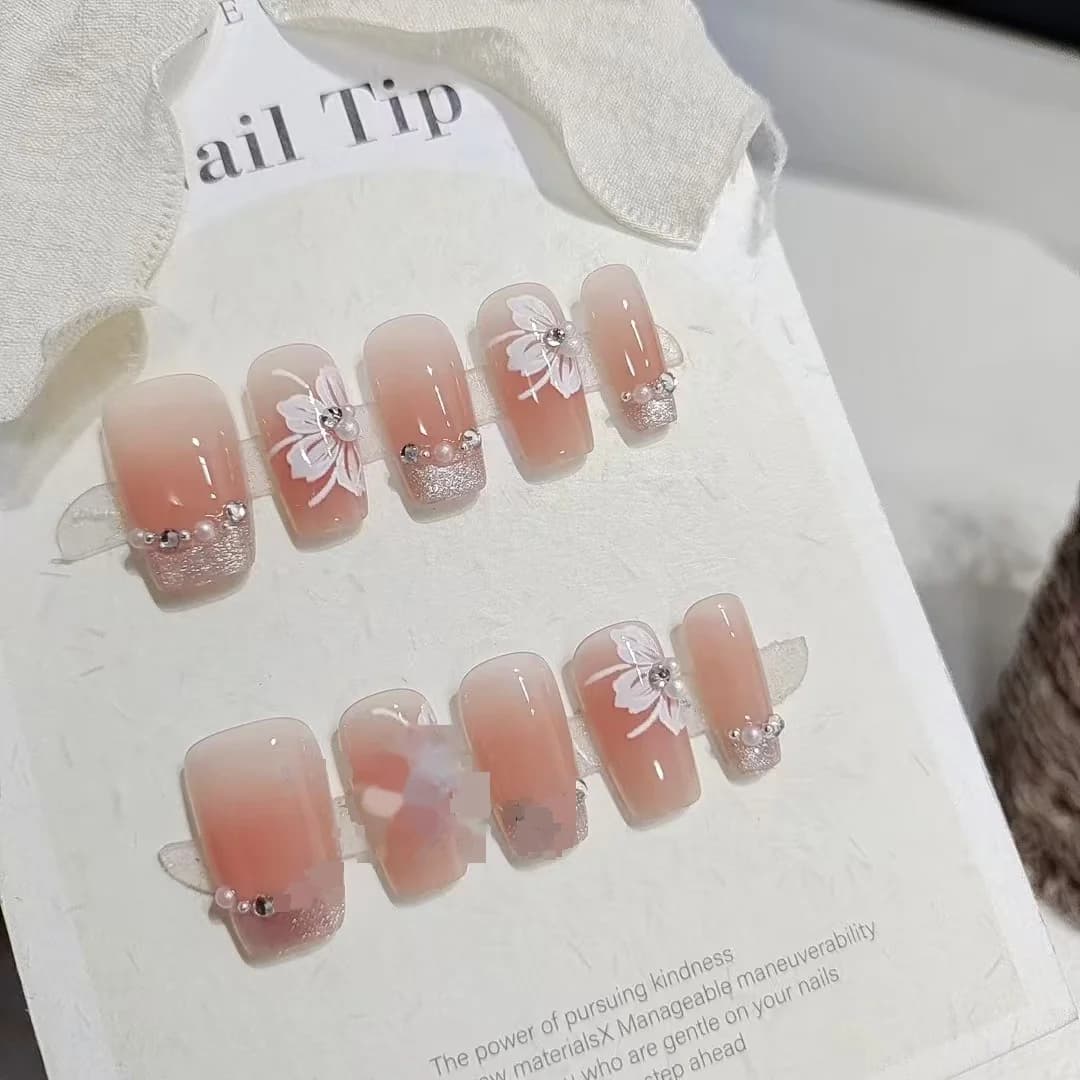 Cat Eye Lily Press-On Nails with Pearls and Rhinestones