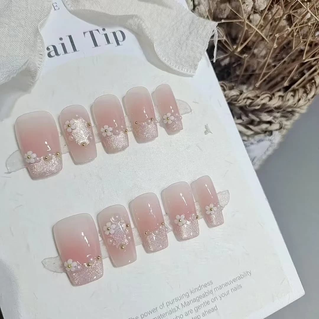 Press-On Nails Short Coffin Floral Rhinestone Design 10 Pieces