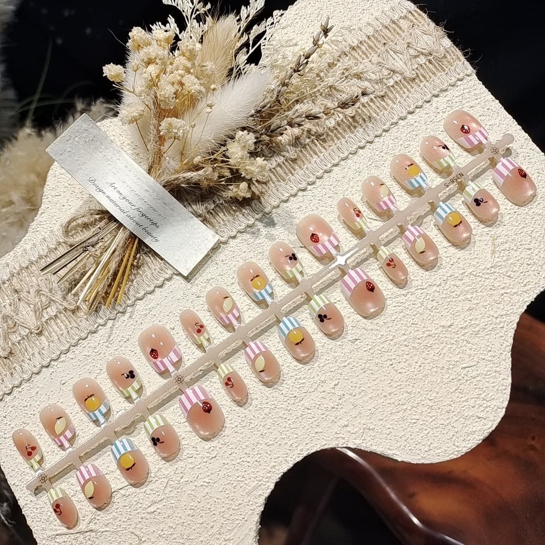 Short Ballerina Press-On Nails Cat Eye Candy Style with Rhinestones