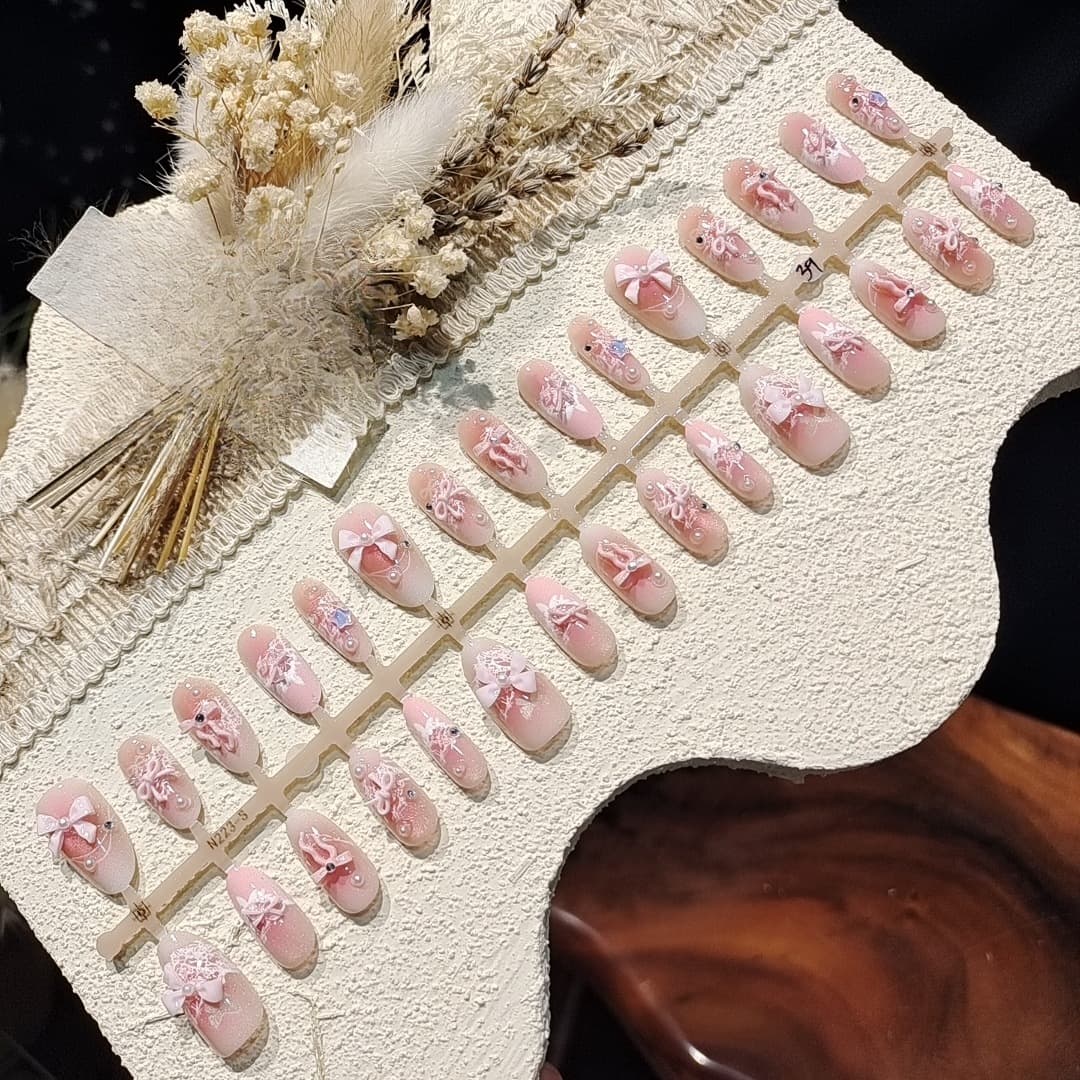 Misty Pink Lace Cat Eye Press On Nails with Rhinestones
