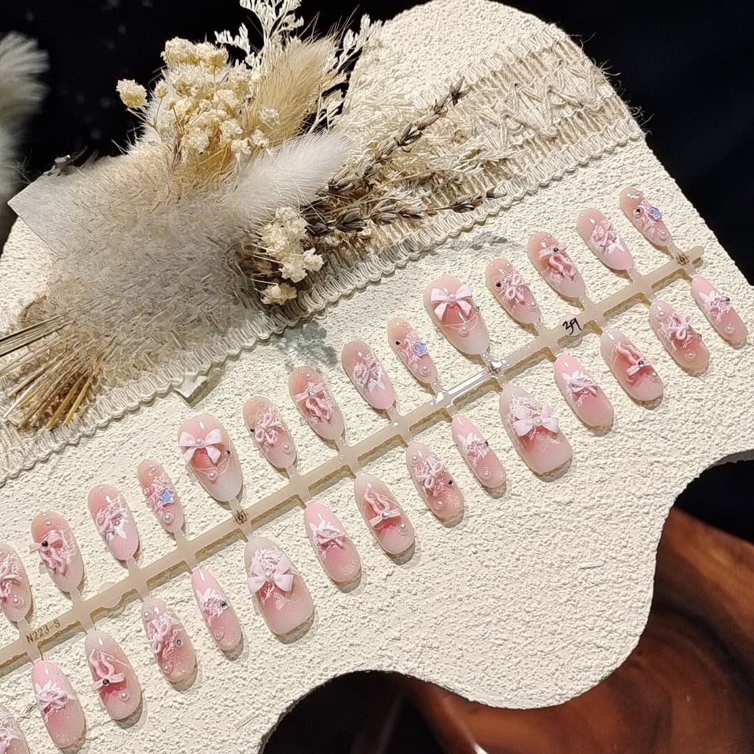 Misty Pink Lace Cat Eye Press On Nails with Rhinestones